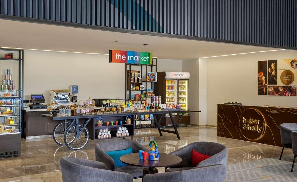 Hyatt Place Vadodara Restaurant photo